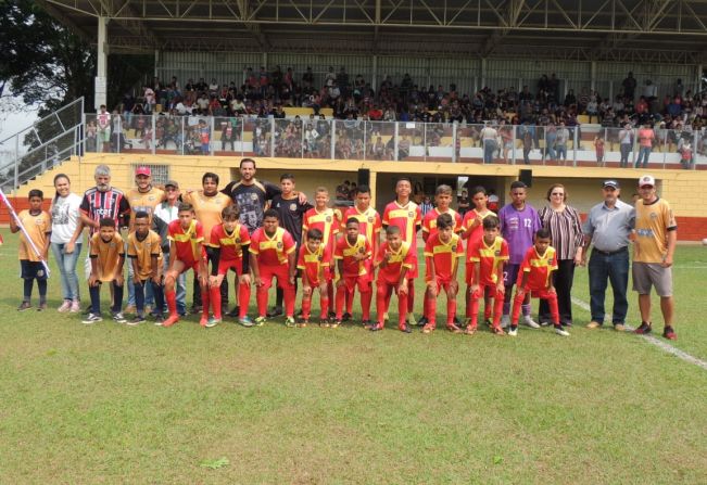 Alvinlândia recebe Final da 6ª Copa Bom Senso e é campeã com o Sub-13 